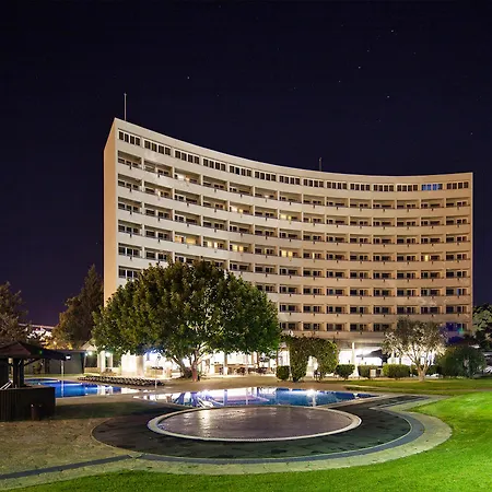 Dom Pedro Vilamoura
