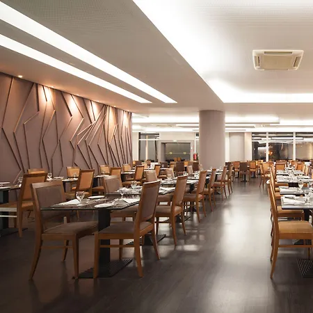 Dom Pedro 4* Βιλαμούρα