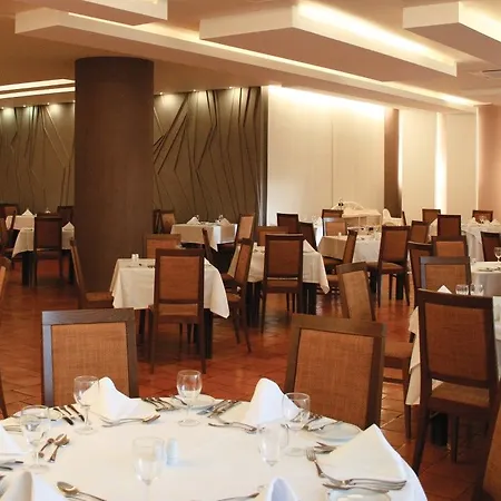 Dom Pedro Hotel 4*